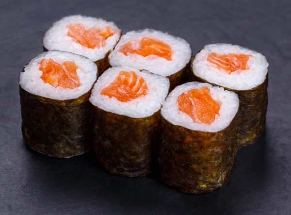 Salmon maki