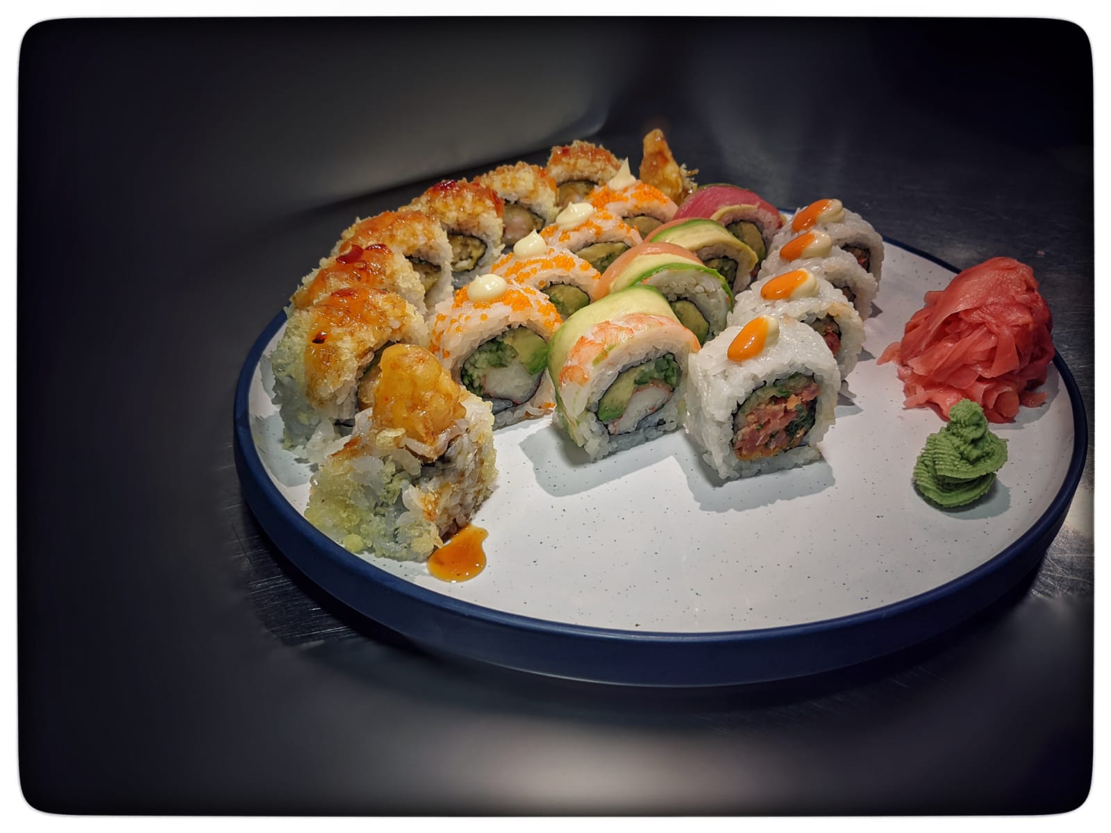 Special Maki Roll Platter 20 Pieces